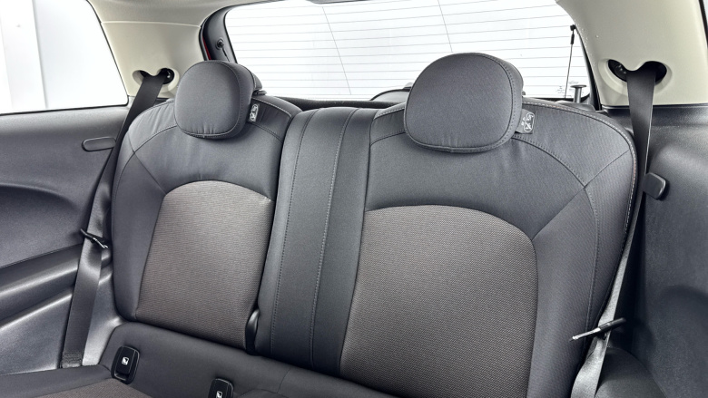 MINI Hatchback 1.5 Cooper Classic 3dr Auto Petrol Hatchback